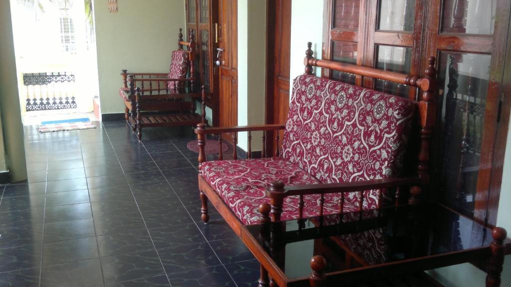 Beach Florra Inn Kovalam Luaran gambar